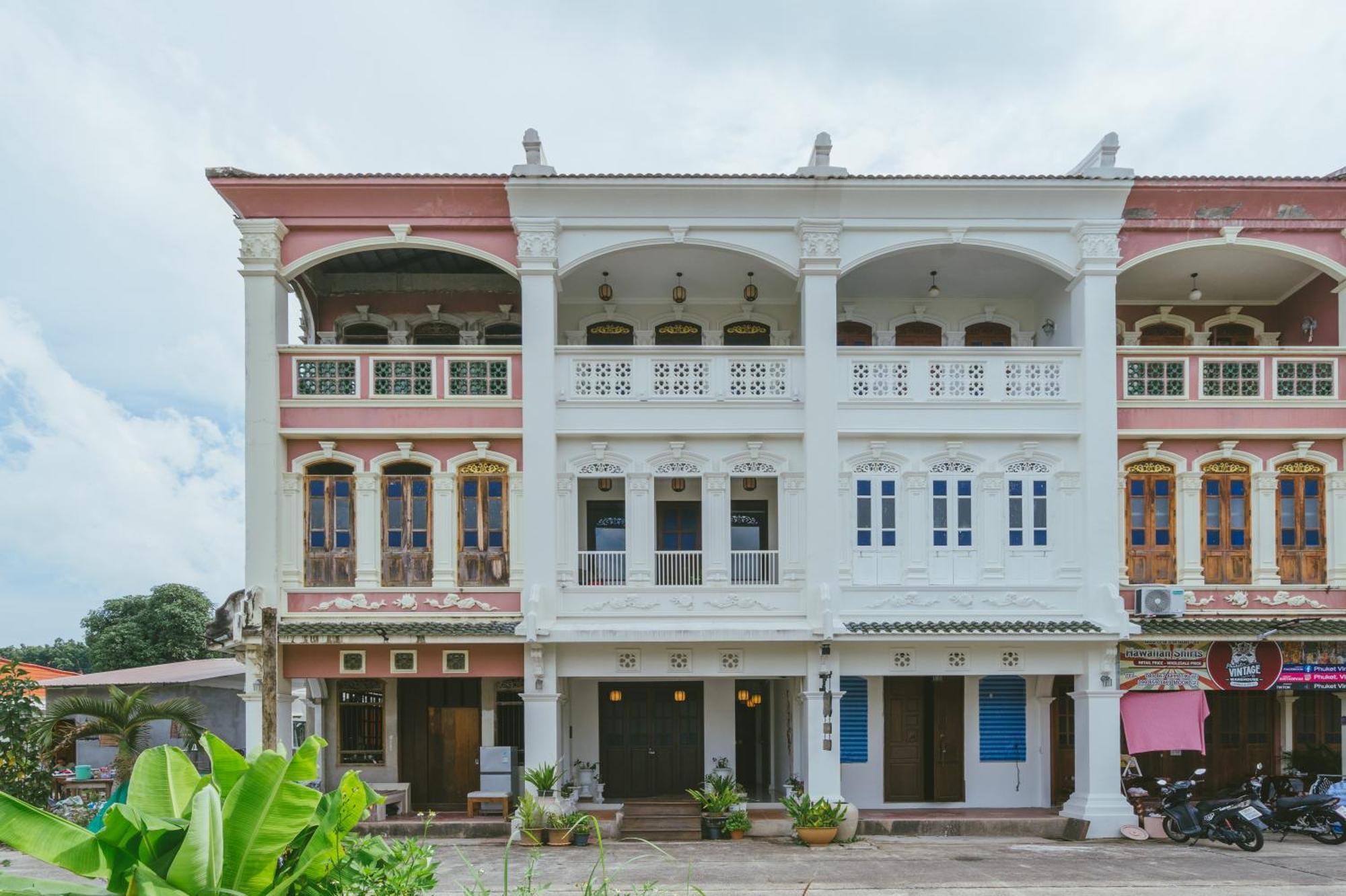 Botan Boutique Hotel Patong Экстерьер фото